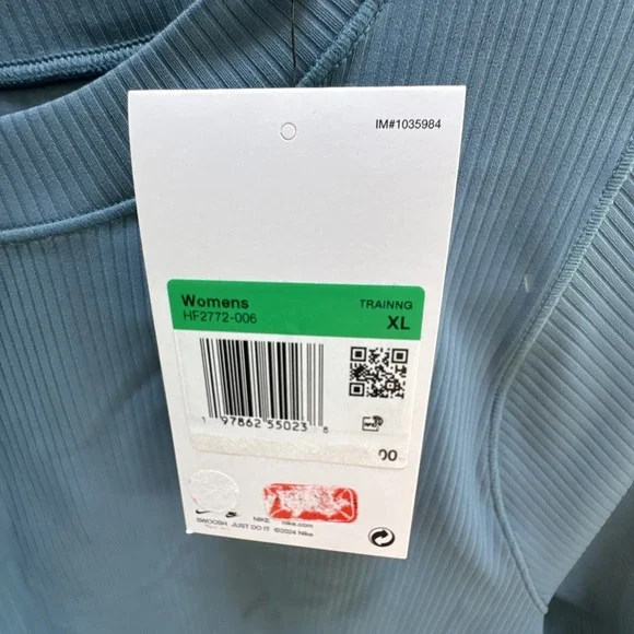 Nike Zenvy Rib Women's L Dri-FIT Short-Sleeve Top HF2772-006 NWT 70$ - Picture 2 of 8
